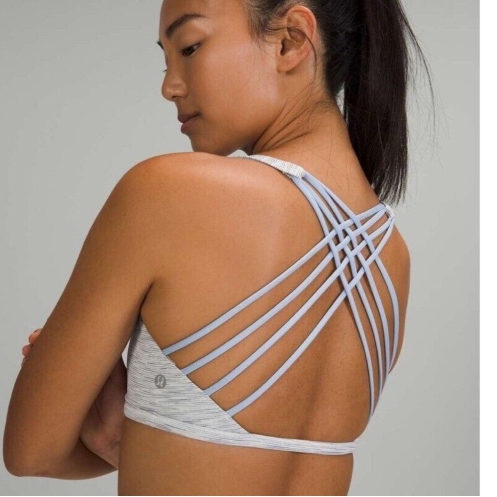 Lululemon | Free To Be Sports Bra